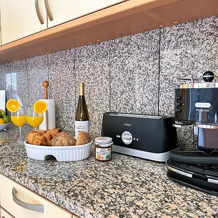 Modern Ocean, Garden & Pool View By Becherish 알부페이라