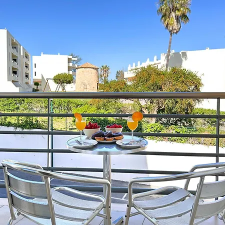 Modern Ocean, Garden & Pool View By Becherish Appartement *