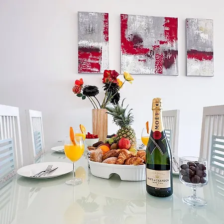 Modern Ocean, Garden & Pool View By Becherish Appartement