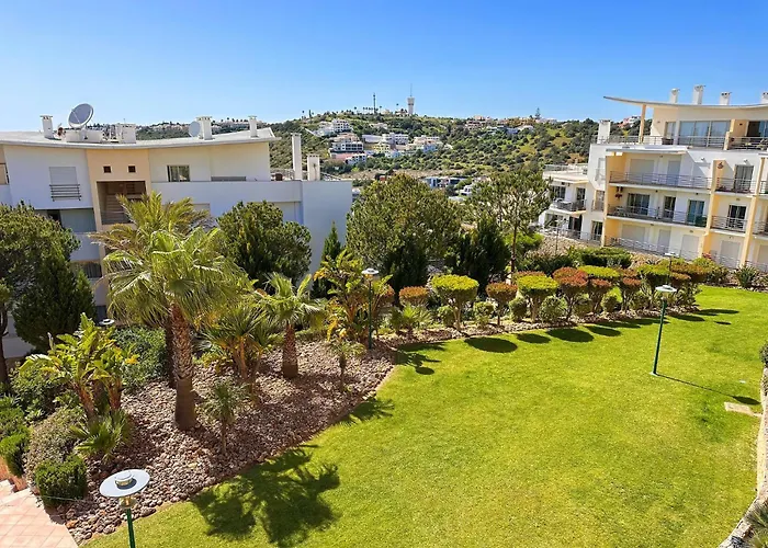 Modern Ocean, Garden & Pool View By Becherish شقة *