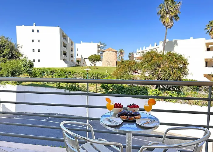 شقة Modern Ocean, Garden & Pool View By Becherish *