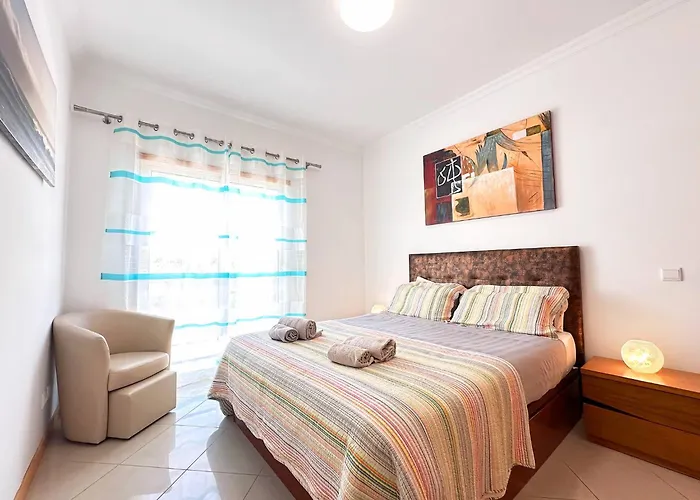 Modern Ocean, Garden & Pool View By Becherish Апартаменти Албуфейра